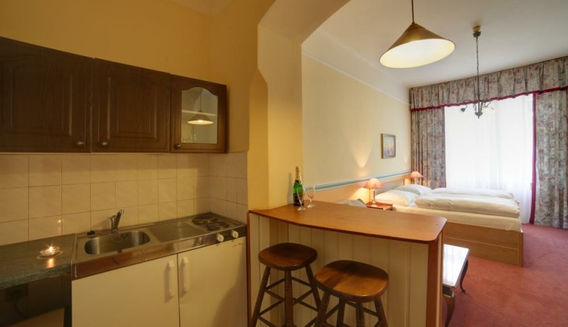 Hotel Kavalerie Karlovy Vary - Apartmá s kuchyňským koutem